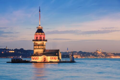 Torre Léandre en el distrito de Üsküdar