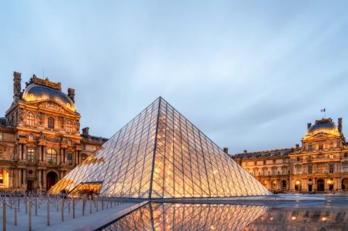 El Louvre, París